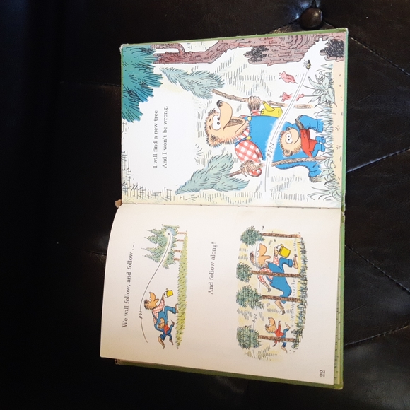 1962 The Big Honey Hunt by Stanley & Janice Berenstain - Picture 5 of 9